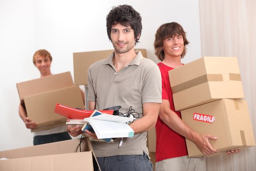 Local moving assistance for homes and businesses near St Johns Wood