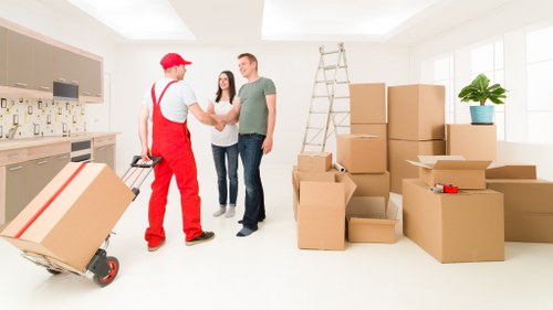 Local moving support for flats and homes in St Johns Wood